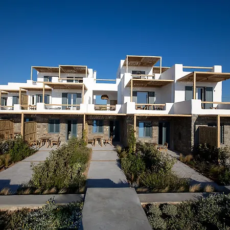 Seesoo Paros Beachfront Luxury Hideaway (Adults Only)-3