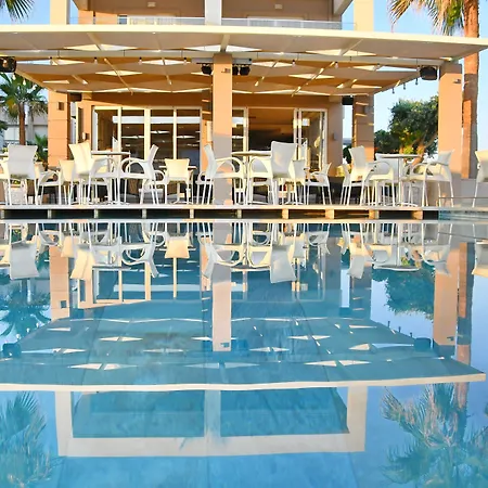 Castro Beach Hotel-2