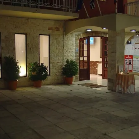 Oasis Hotel-2