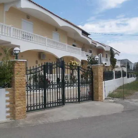 Varelis-2