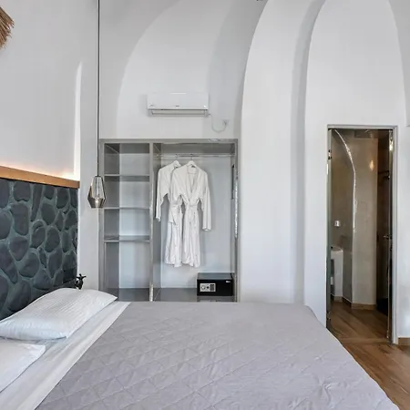 Oia Suites-3