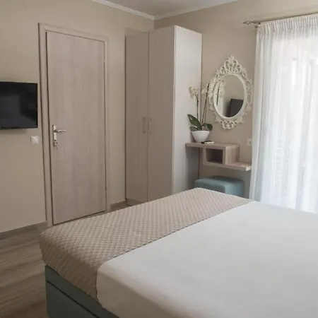 Ammos Beach Seaside Luxury Suites Hotel-2