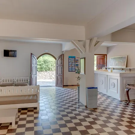 Olive Press Hotel-2