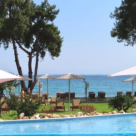 Aroma Beach Bungalows-3