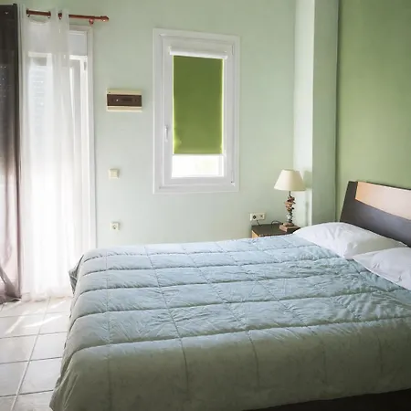 Zannikos Rooms-3