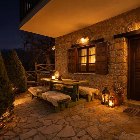 Petrino Lodge Stone Mountain Retreat-3