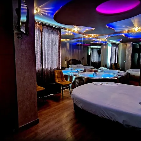 Carol Hotel-2