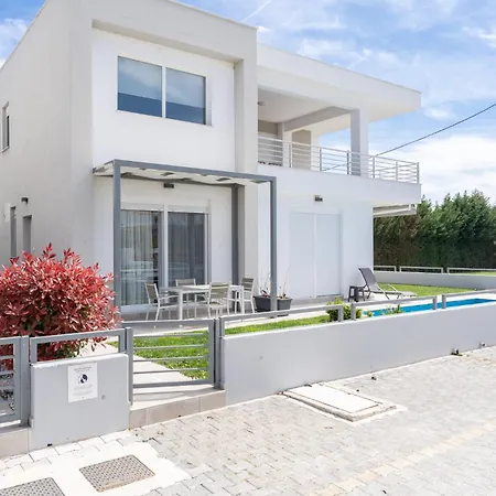 Thalassa & Thalassa Prive Residential Complex-2