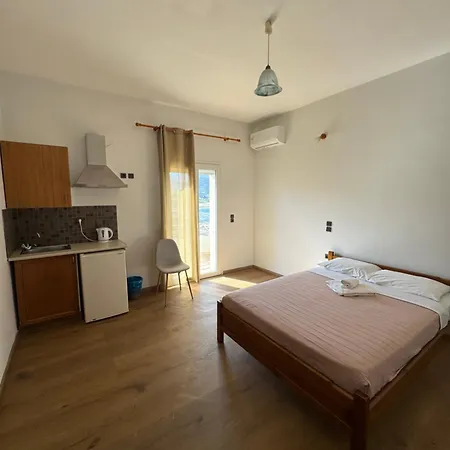 Molos Beach Rooms-3