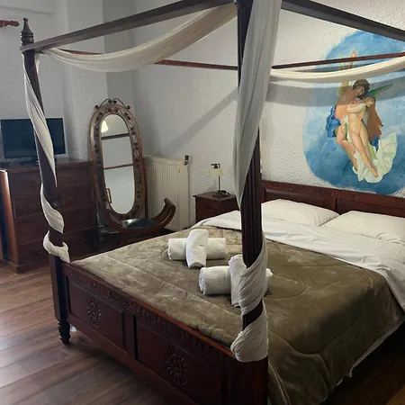 Akrotiri B&B-2