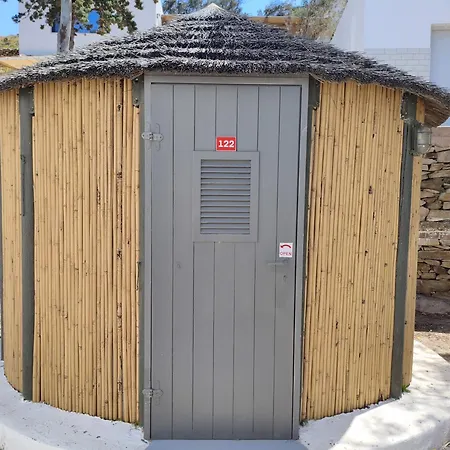 Farout Beachclub - Rooms & Camping-2