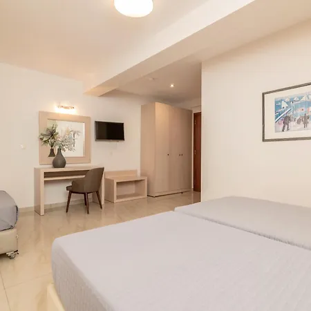 Karras Hotel-3