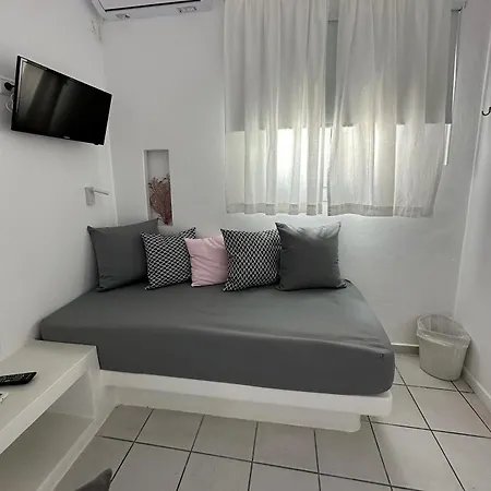 Studios Eleni I-2