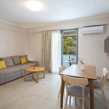 Zisis Suites-2