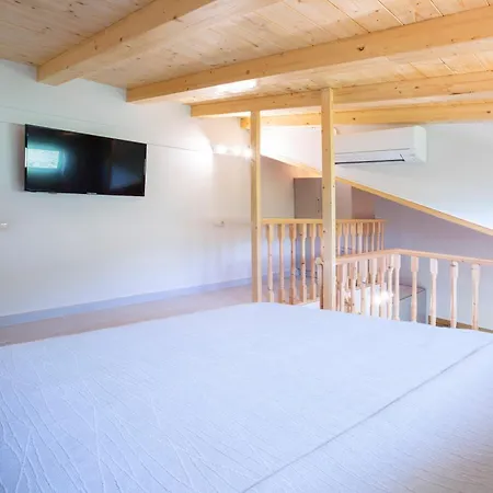 Zisis Suites-2