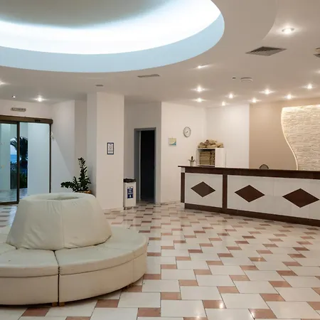 Mare Village-3