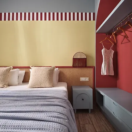 Memories Apartments - Explore & Recharge-3