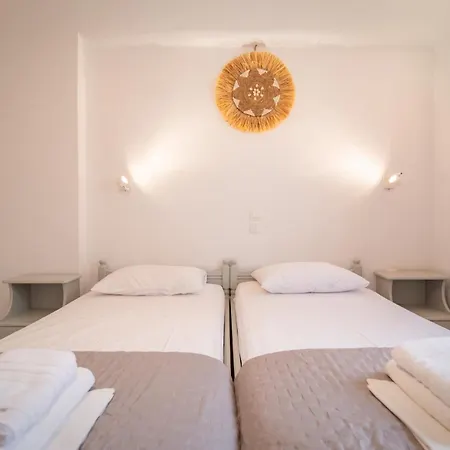 Melissa Rooms Naxos-3