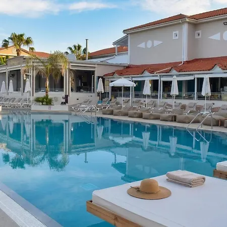 Dennys Inn Hotel-2