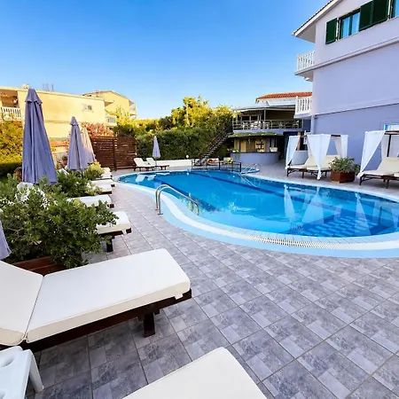 Amarylis Beachfront Studios-2