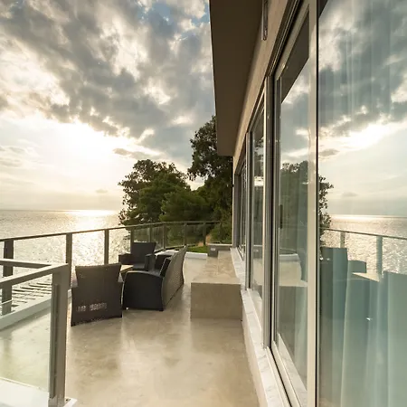 Pefkaki Boutique Hotel Loutraki-3