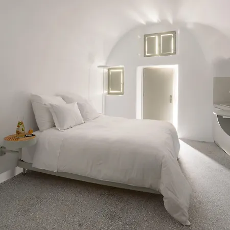 Echoes Luxury Suites (Adults Only)-3