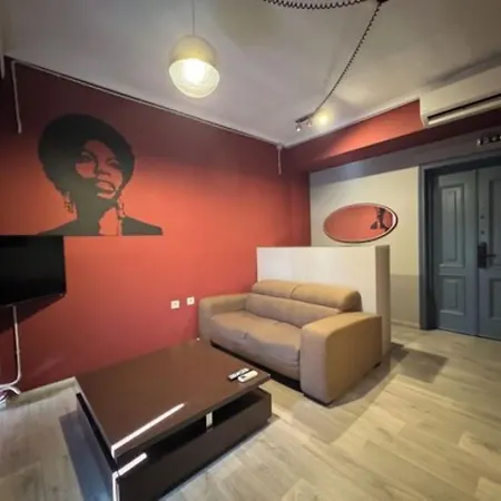 Stay Hybrid Youth Hostel-3