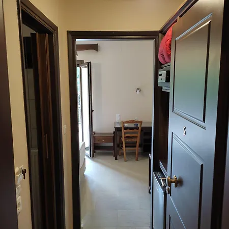 Spartacus House-3