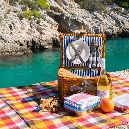 Castelli Hotel-Adults Only-2