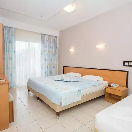 Maranton Beach Hotel-3