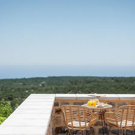 Armantanis Luxury Suites-3