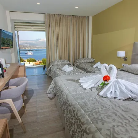 Paradise Lost Hotel-Apartments-3