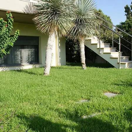 Ixia Beach-2