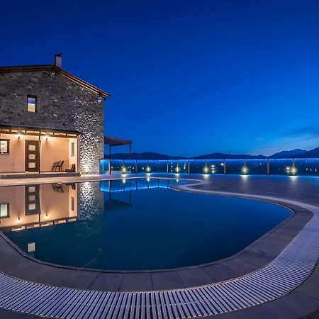 The View Village - Villas Suites & Spa-3