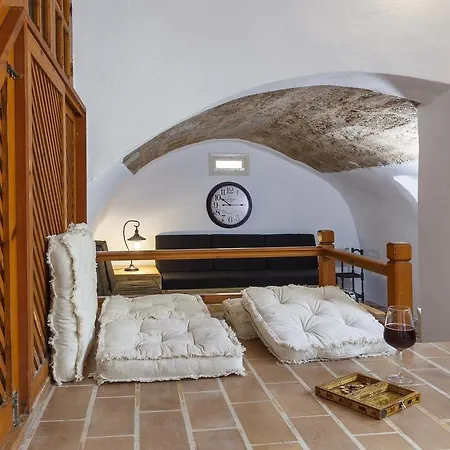 Belvedere Medieval Villa-3