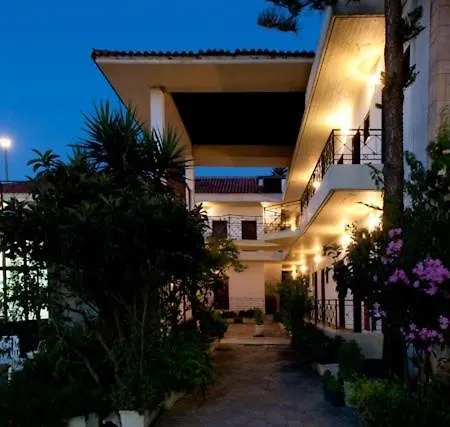 Hotel Finikounda-2
