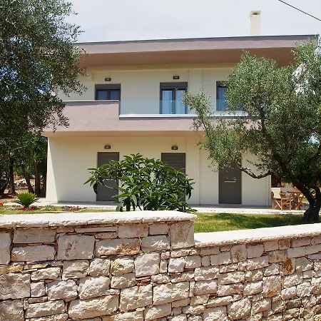 Lena Mare-2