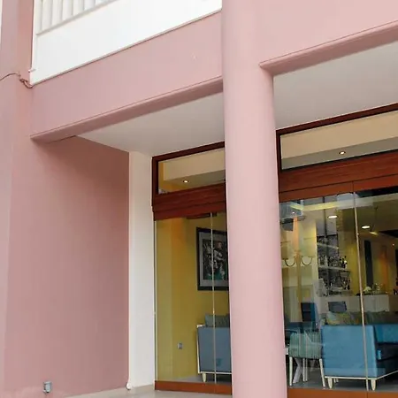 Studios Karavos-2
