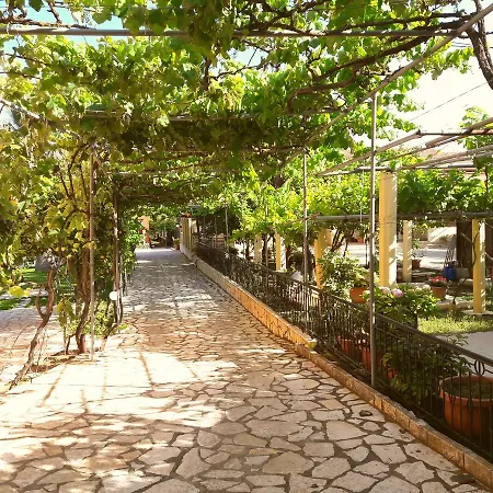 Bungalows Niki-2