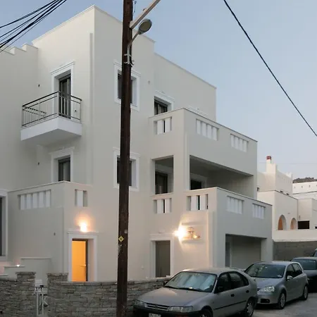 Sweet Home Naxos-3