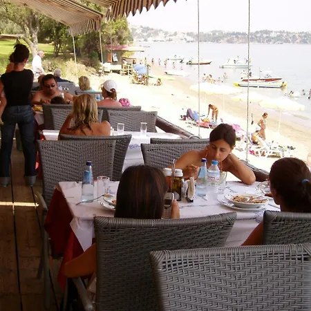 vassilias beach hotel-3
