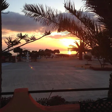 Romantic Spa Resort-2