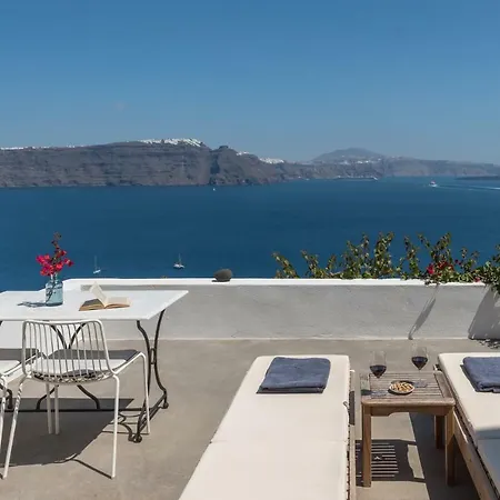 Chelidonia Luxury Suites-3