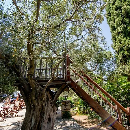 Geranion Village-3