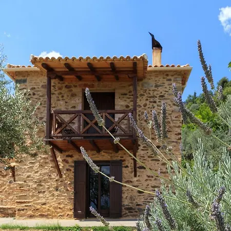 Luxury House In The Hills-2