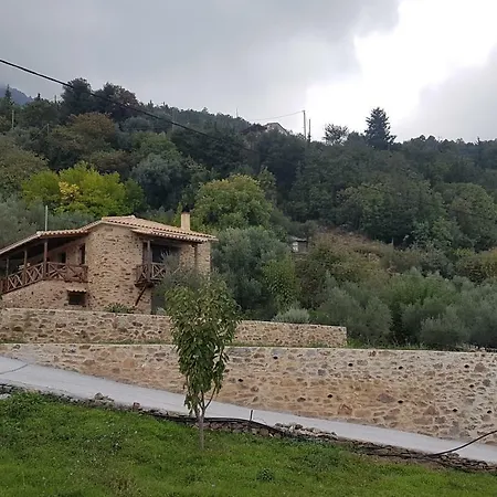 Luxury House In The Hills-3