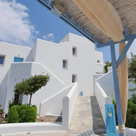 Sarakiniko Rooms-2