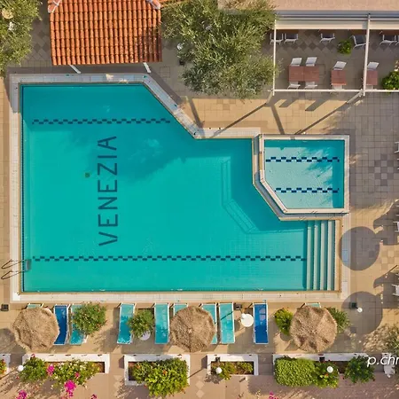Venezia Bungalows-3