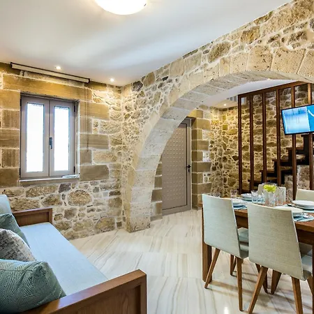 Agarathos Deluxe Homes In The Heart Of Kaliviani Near Balos-3