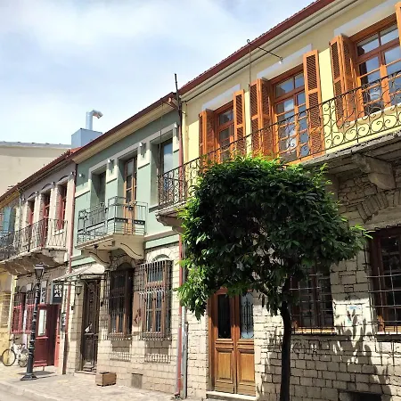 Backpackers Youth Hostel Central Old Town-3